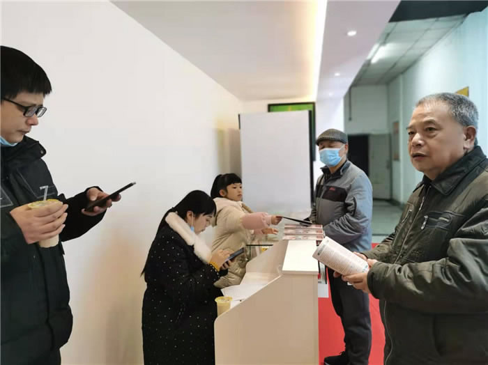 四川中青旅綿陽分社、綿陽市中旅假日旅行社、綿陽自來文化傳播有限公司24H自助售貨服務盛大開業(yè)