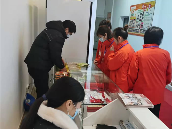 四川中青旅綿陽分社、綿陽市中旅假日旅行社、綿陽自來文化傳播有限公司24H自助售貨服務盛大開業(yè)